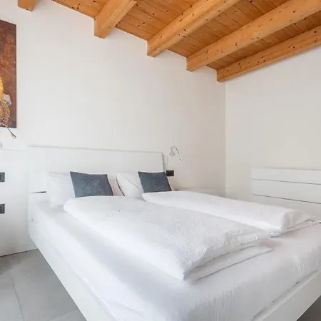 Casa Flavia, Mountains & River *