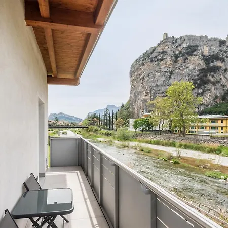 Casa Flavia, Mountains & River Διαμέρισμα Arco