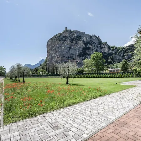 Casa Flavia, Mountains & River Διαμέρισμα Arco