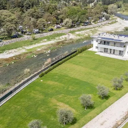 Casa Flavia, Mountains & River Διαμέρισμα *